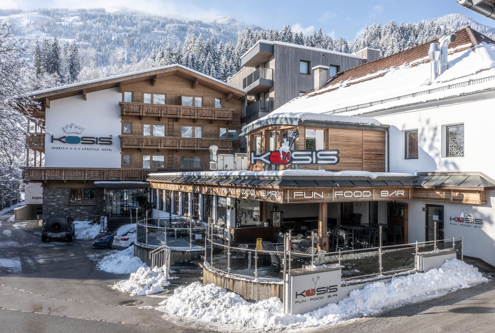 KOSIS Sports Lifestyle Hotel KOSIS Sports Lifestyle Hotel - Unterkunft in Fuegen-Zillertal