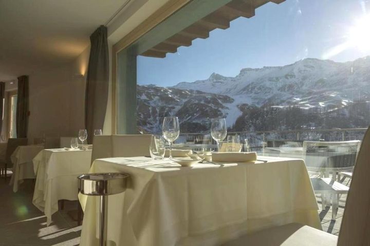 Hotel White Angel frei / Cervinia Italien Skipass