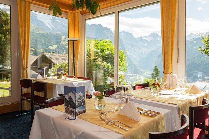 Hotel Bellevue Wengen frei / Wengen Schweiz Skipass