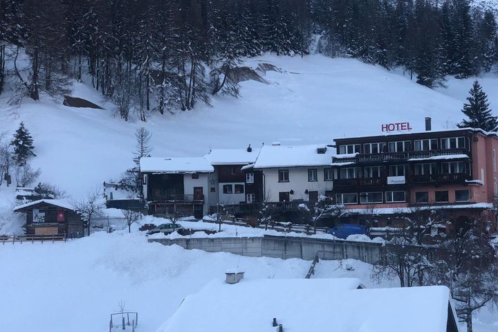 Hotel Sonnenhalde frei / Davos Schweiz Skipass